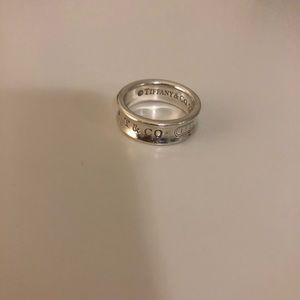 Tiffany T&Co ring